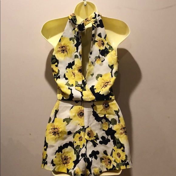 Two piece perfect for spring 💐 - Picture 3 of 3